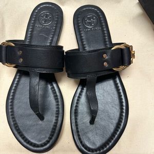 Worn once Tory Burch Black & Gold Buckle Marsden Leather T-Strap Sandals 7.5